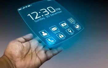 “Smartphone del Futuro: Cosa Aspettarsi dai Modelli in Uscita nel 2025”