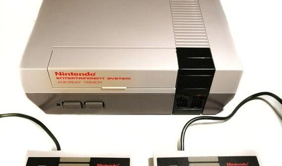 Nintendo NES: il ritorno dei videogiochi dopo il crash del 1983