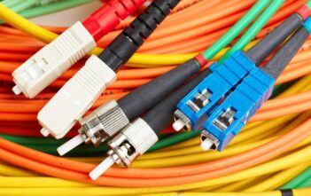 Perché i cavi in fibra ottica hanno cambiato le comunicazioni