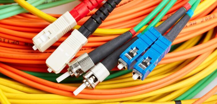 Perché i cavi in fibra ottica hanno cambiato le comunicazioni
