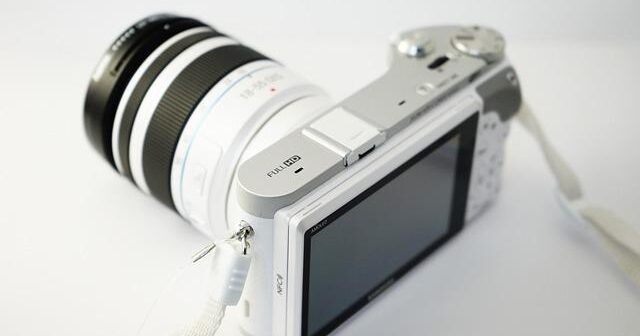 Come funzionano gli schermi a inchiostro elettronico a colori